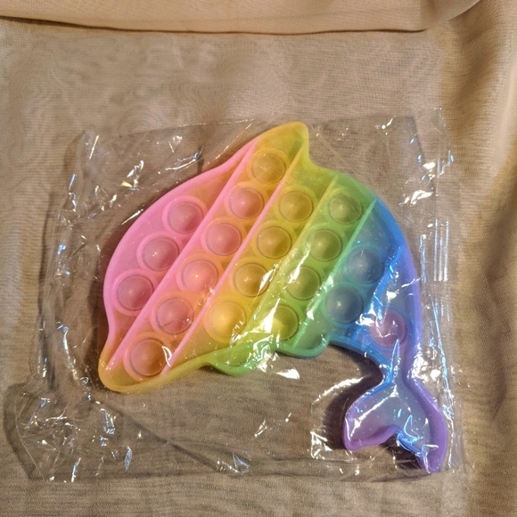 Bubble Popper Glittery Pastel Dolphin - Picture 2 of 2